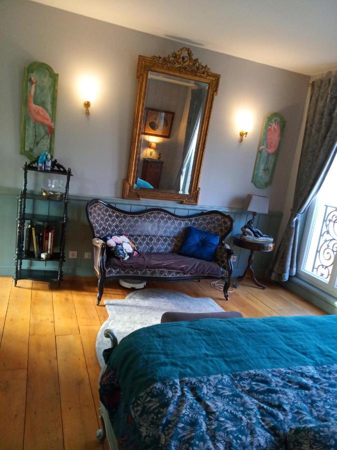 Chambre D'Hotes La Grenade Bleue Pons Exterior photo